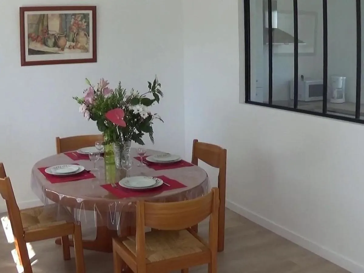 Maison Renovee Avec Jardin, Terrasse Et Wi-Fi A Coutansouze - Fr-1-489-478